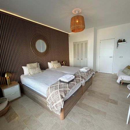 Amazing Frontline Sea Views Studio Apartment Castillo Del Vigia Torremolinos Exterior photo