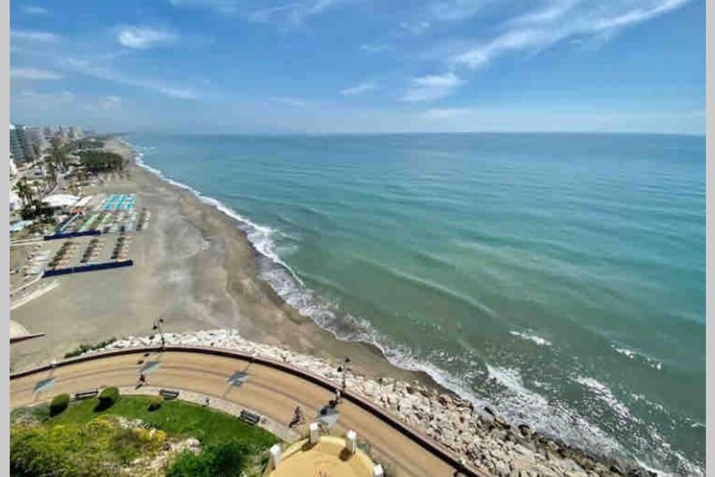 Amazing Frontline Sea Views Studio Apartment Castillo Del Vigia Torremolinos Exterior photo