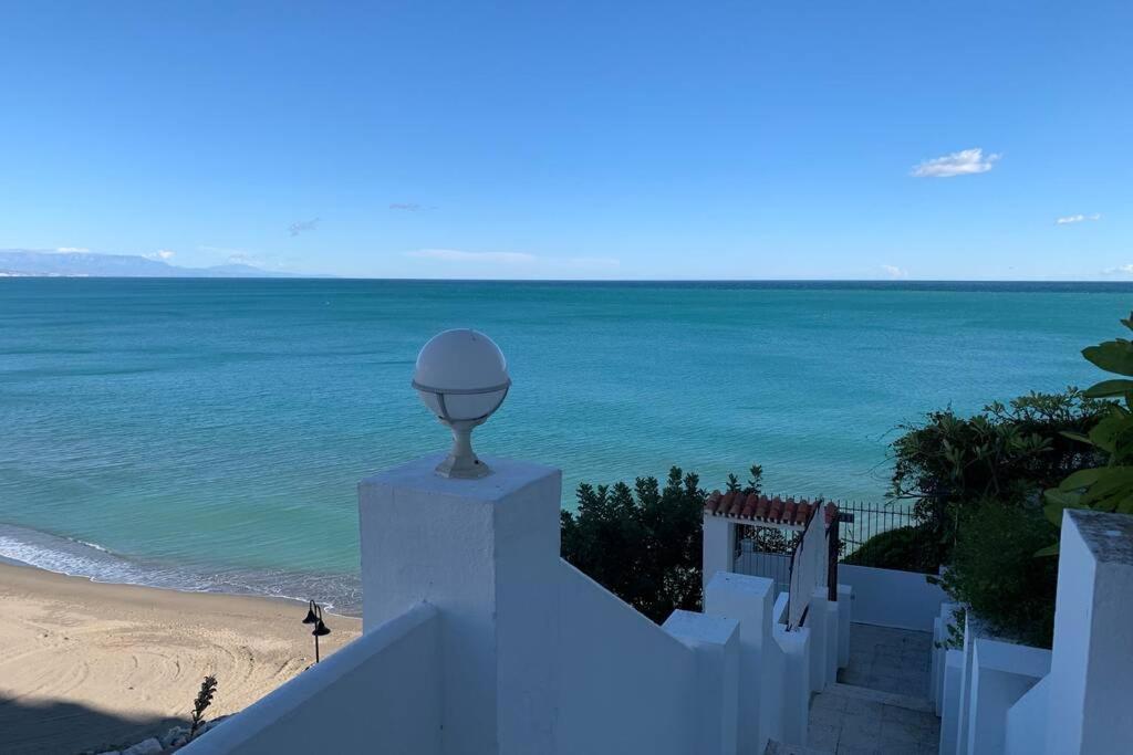 Amazing Frontline Sea Views Studio Apartment Castillo Del Vigia Torremolinos Exterior photo