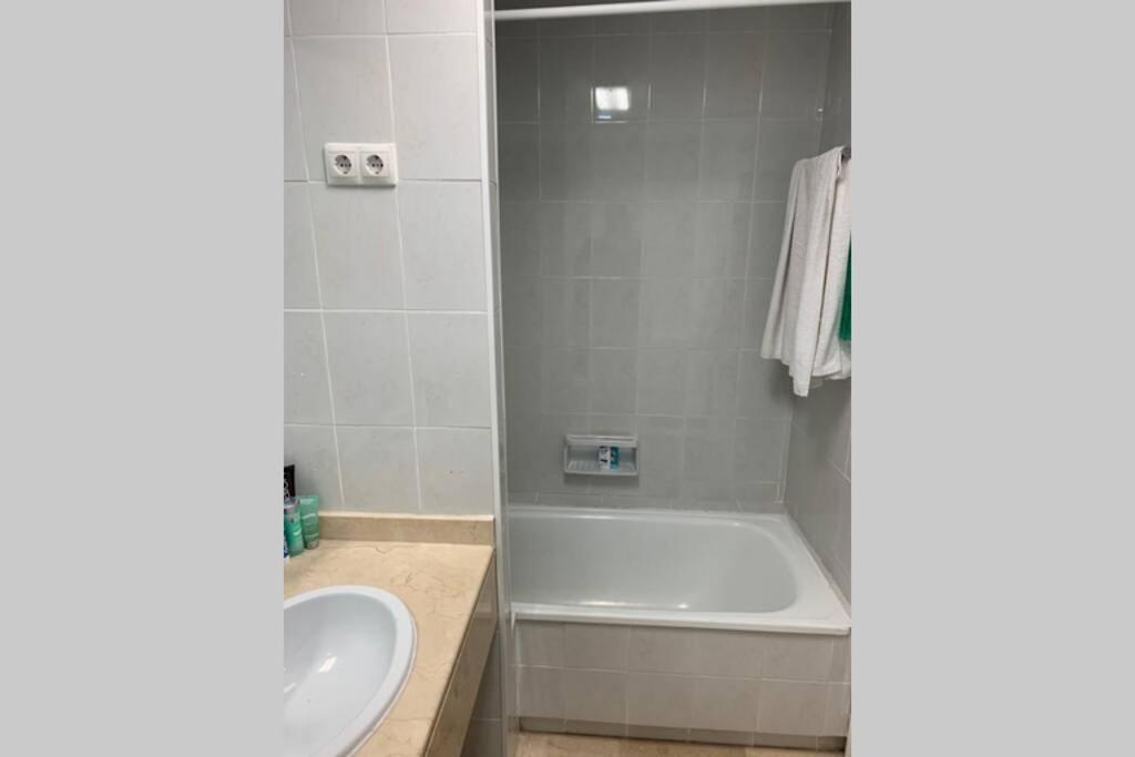 Amazing Frontline Sea Views Studio Apartment Castillo Del Vigia Torremolinos Exterior photo