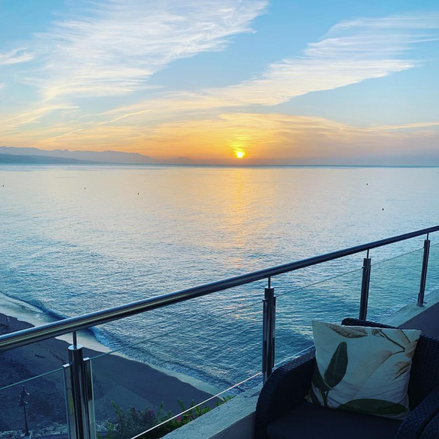 Amazing Frontline Sea Views Studio Apartment Castillo Del Vigia Torremolinos Exterior photo