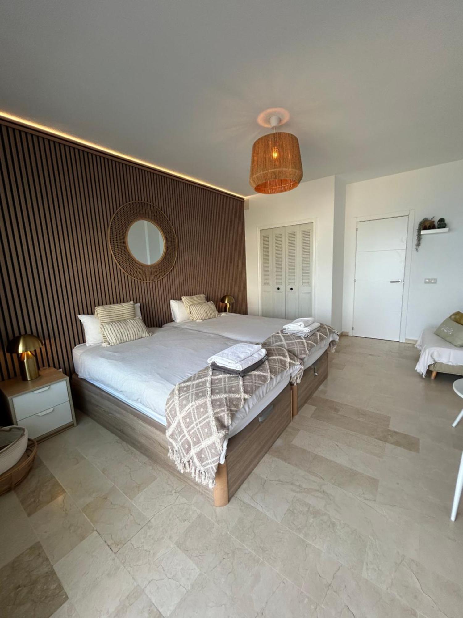 Amazing Frontline Sea Views Studio Apartment Castillo Del Vigia Torremolinos Exterior photo